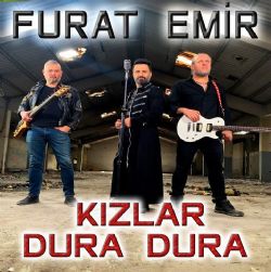 Kızlar Dura Dura