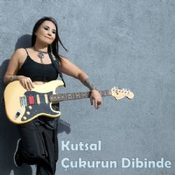 Kutsal Çukurun Dibinde